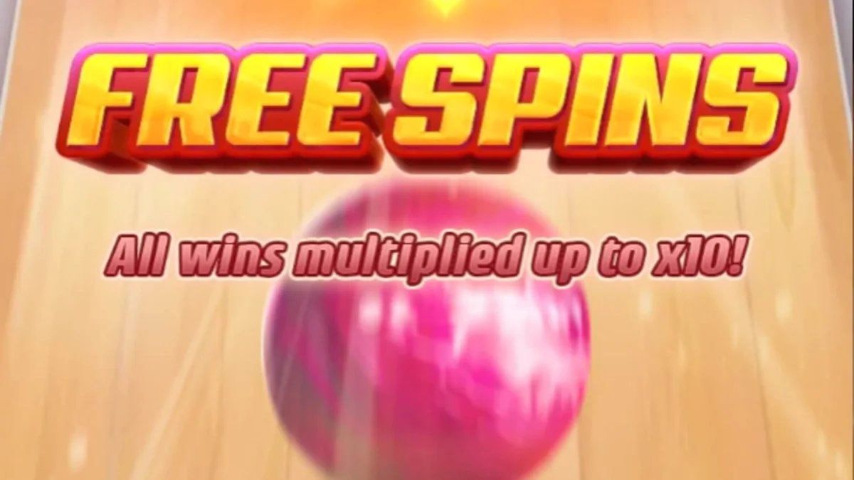 Tampilan visual slot Perfect Strike dengan nuansa neon dan tema bowling